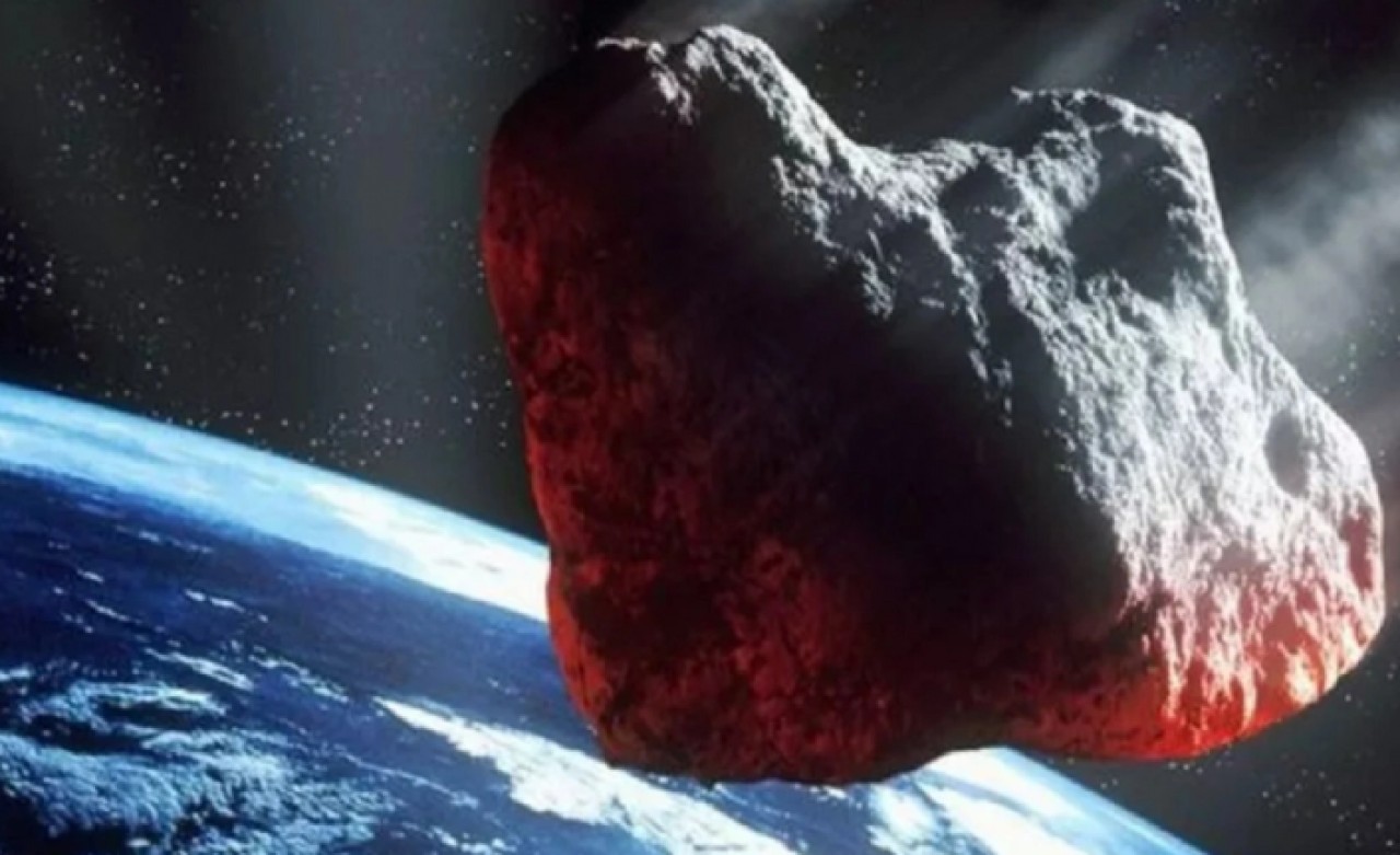 İstanbula göktaşı düştüğü iddiası gündem oldu