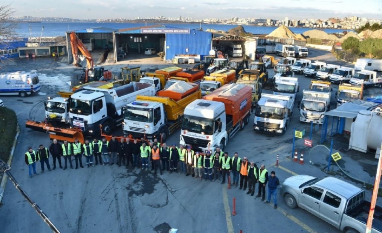 AVCILAR BELEDİYESİ KARLA MÜDACELEYE HAZIR