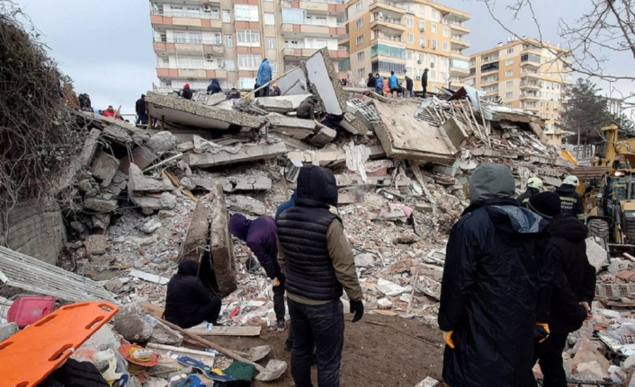 Suriyede ölü sayısı 2 bin 992ye yükseldi!