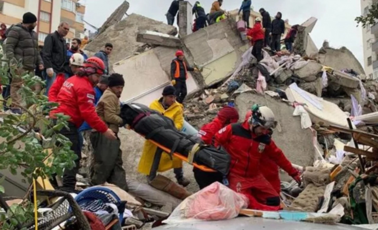 İstanbulda tedavi edilen 4 bin 575 depremzede taburcu edildi