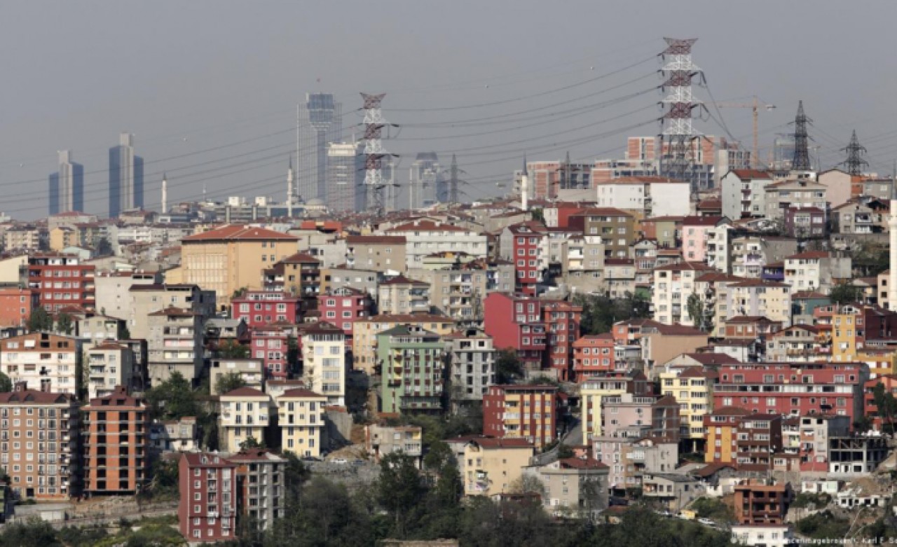 İstanbulda 6.2 milyon kişi tehlikede: Çürük binaya mahkum ettiler