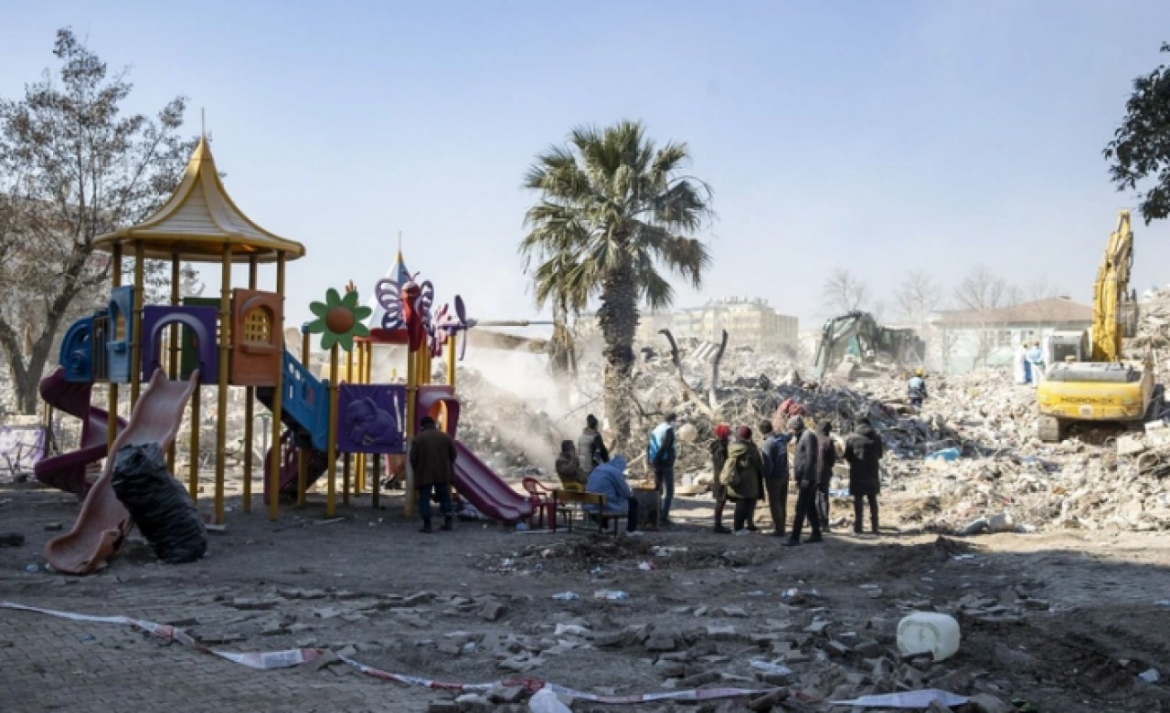 Deprem, İstanbul’da tüm planları değiştirdi: Fay hattına uzak iki ilçe radara girdi!