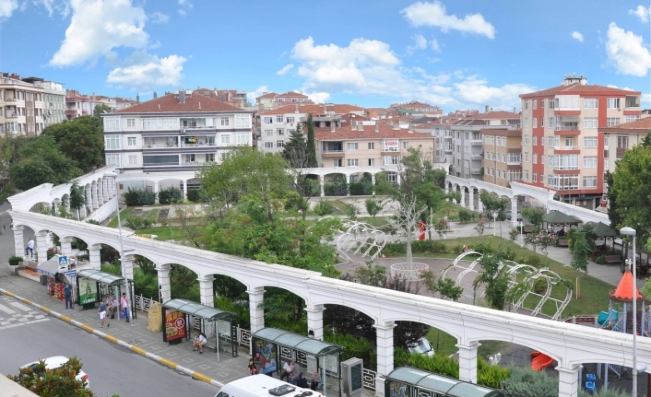 Avcılar denize doğru kayıyor!