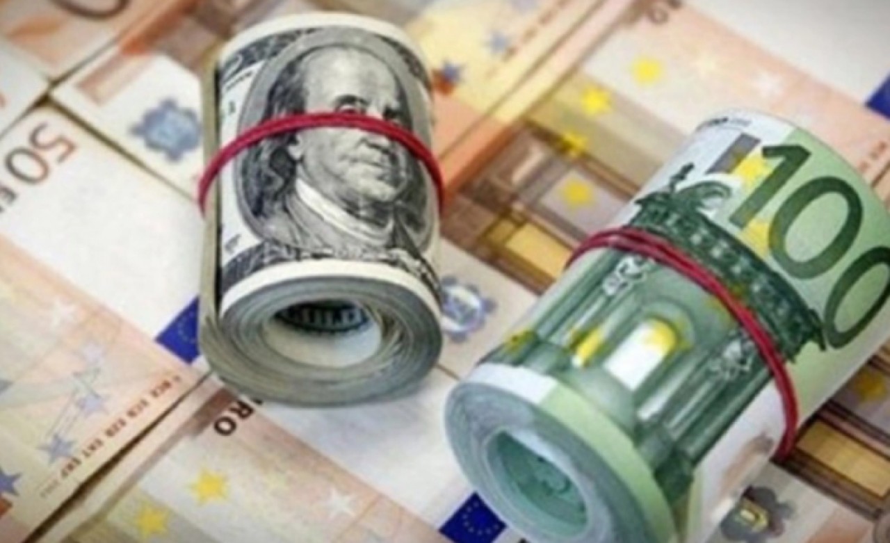 Euro ve dolar haftaya nasıl başladı?