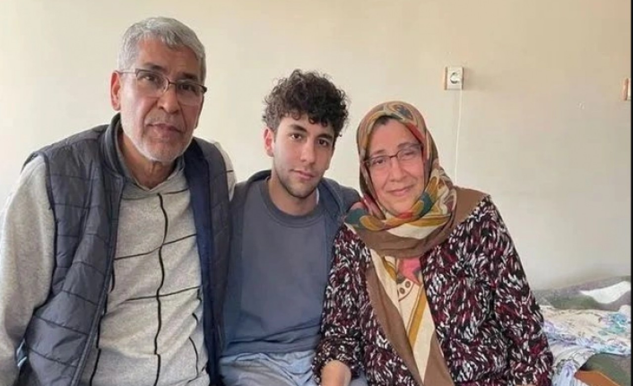 Enkazdan 63 saat sonra çıkarılmıştı: Hayatını izlediği film kurtarmış