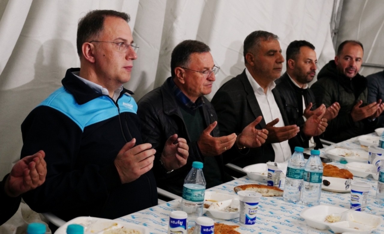 ÇALIK, İLK İFTARI HATAY’DAKİ DEPREMZEDELERLE BİRLİKTE YAPTI