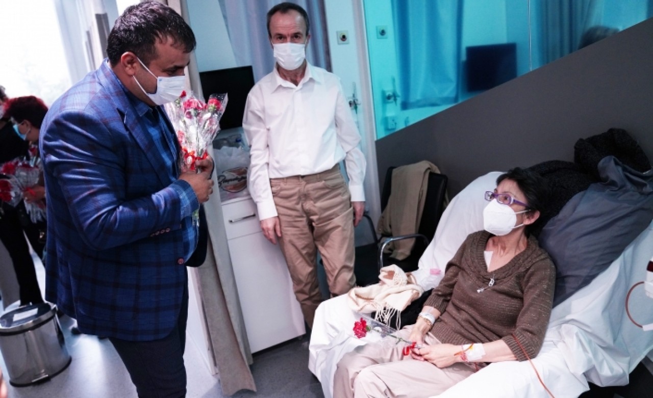 KANSER TEDAVİSİ GÖREN HASTALAR ZİYARET EDİLDİ