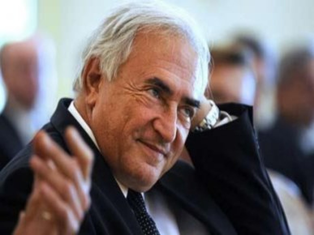 Strauss-Kahn istifa etti