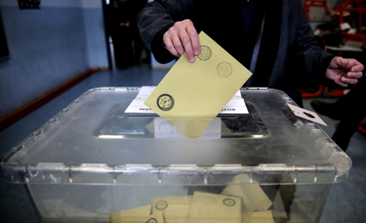 64 milyon kişi oy kullanacak