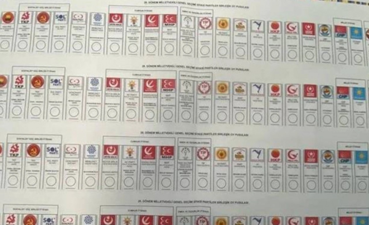 Oy pusulaları basılmaya başlandı: Boyu tam bir metre