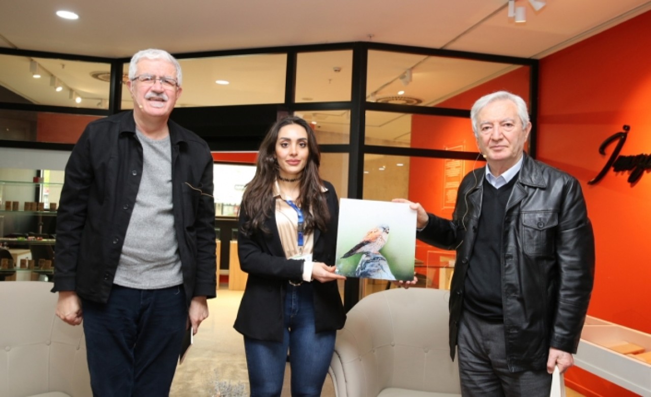 Yazarlık işi biraz zor!