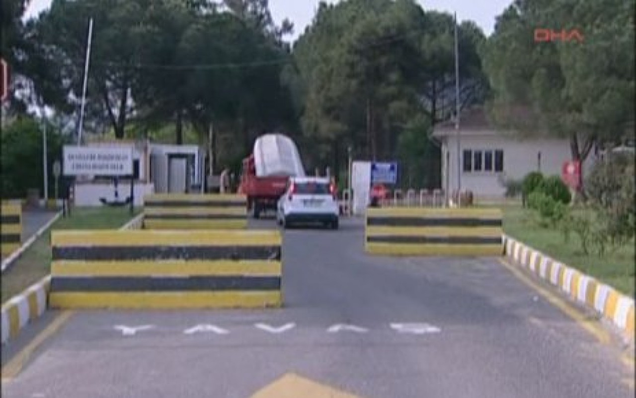 Anadolu Kavağı sahilinde polis helikopteri düştü