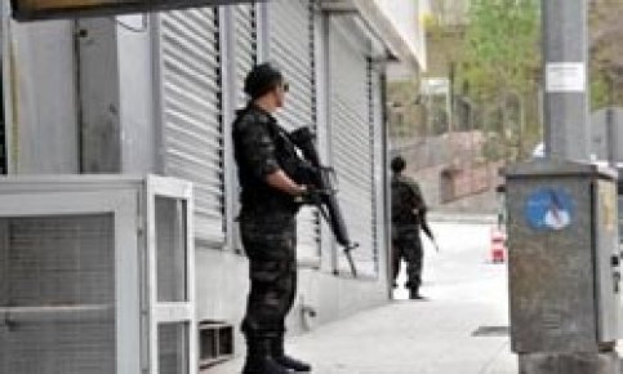 Hakkari'de gergin bekleyiş