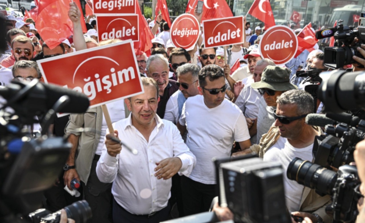 Karar verildi: Tanju Özcan CHPden ihraç edildi