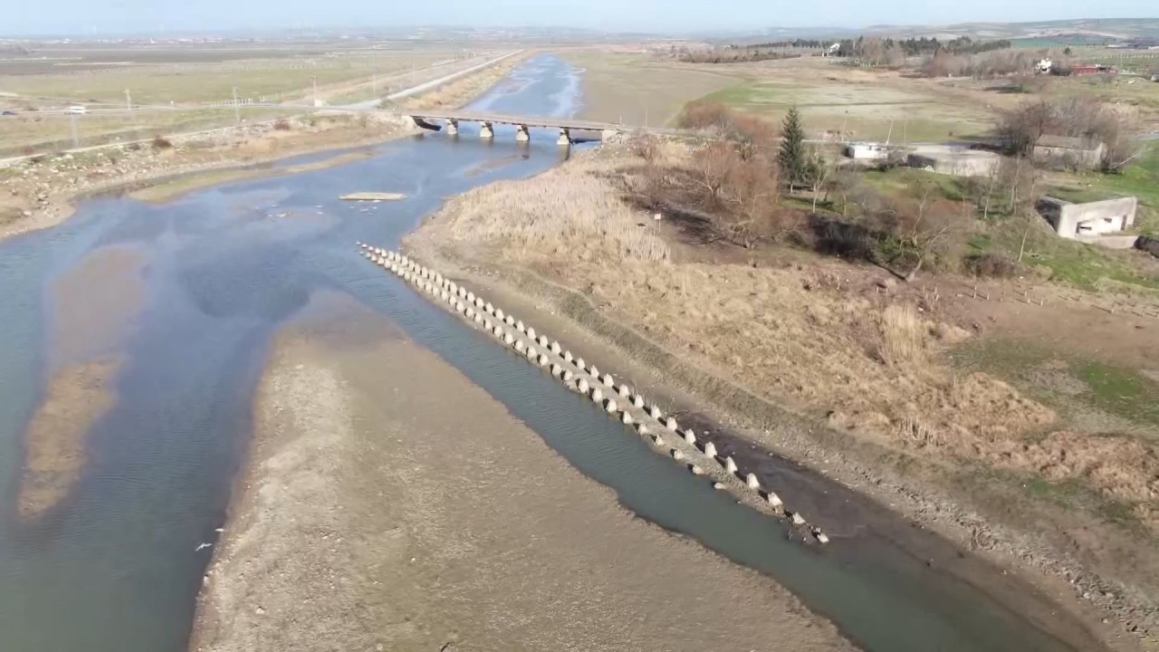 Büyükçekmece barajı kurudu!