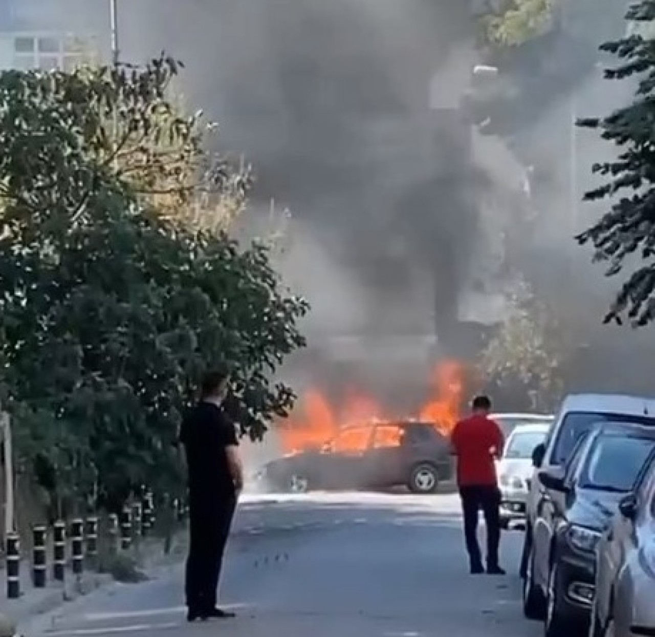 Park halinde alev alev yandı