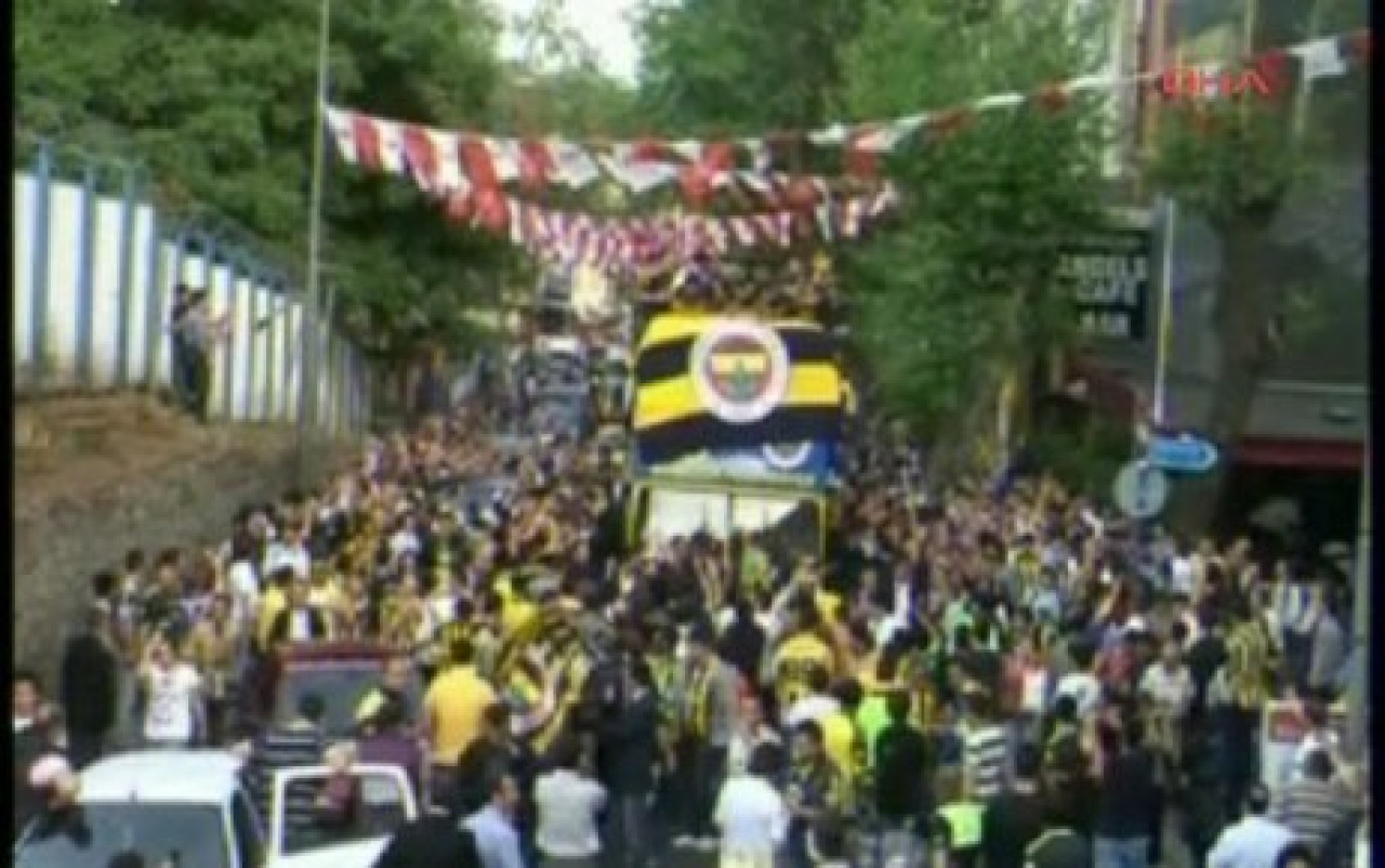 Şampiyonluk otobüsü bozuldu!