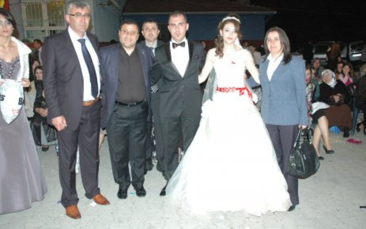 KAYNARCA, GENÇ ÇİFTLERİ YALNIZ BIRAKMADI