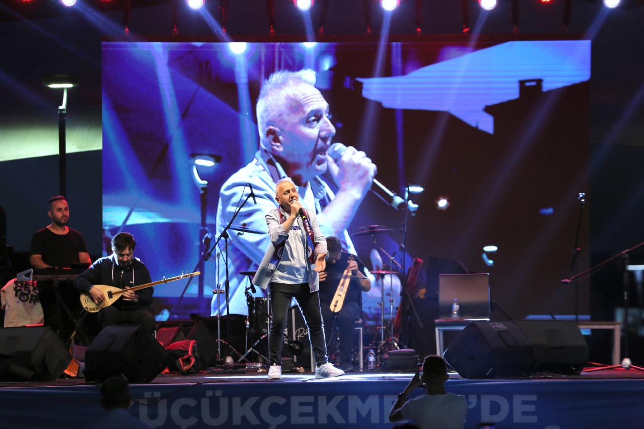 KÜÇÜKÇEKMECE’DEKİ TRABZON GÜNLERİ YOĞUN İLGİ GÖRDÜ