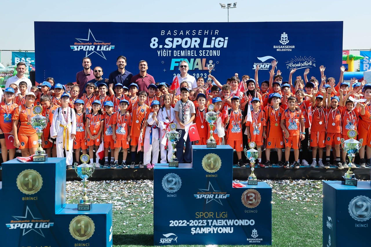 Başakşehir final yaptı