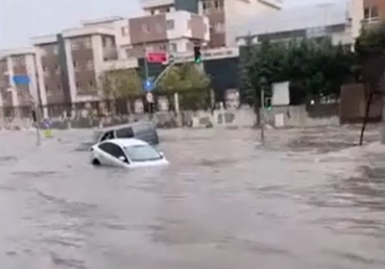 Başakşehir yağmura teslim oldu!