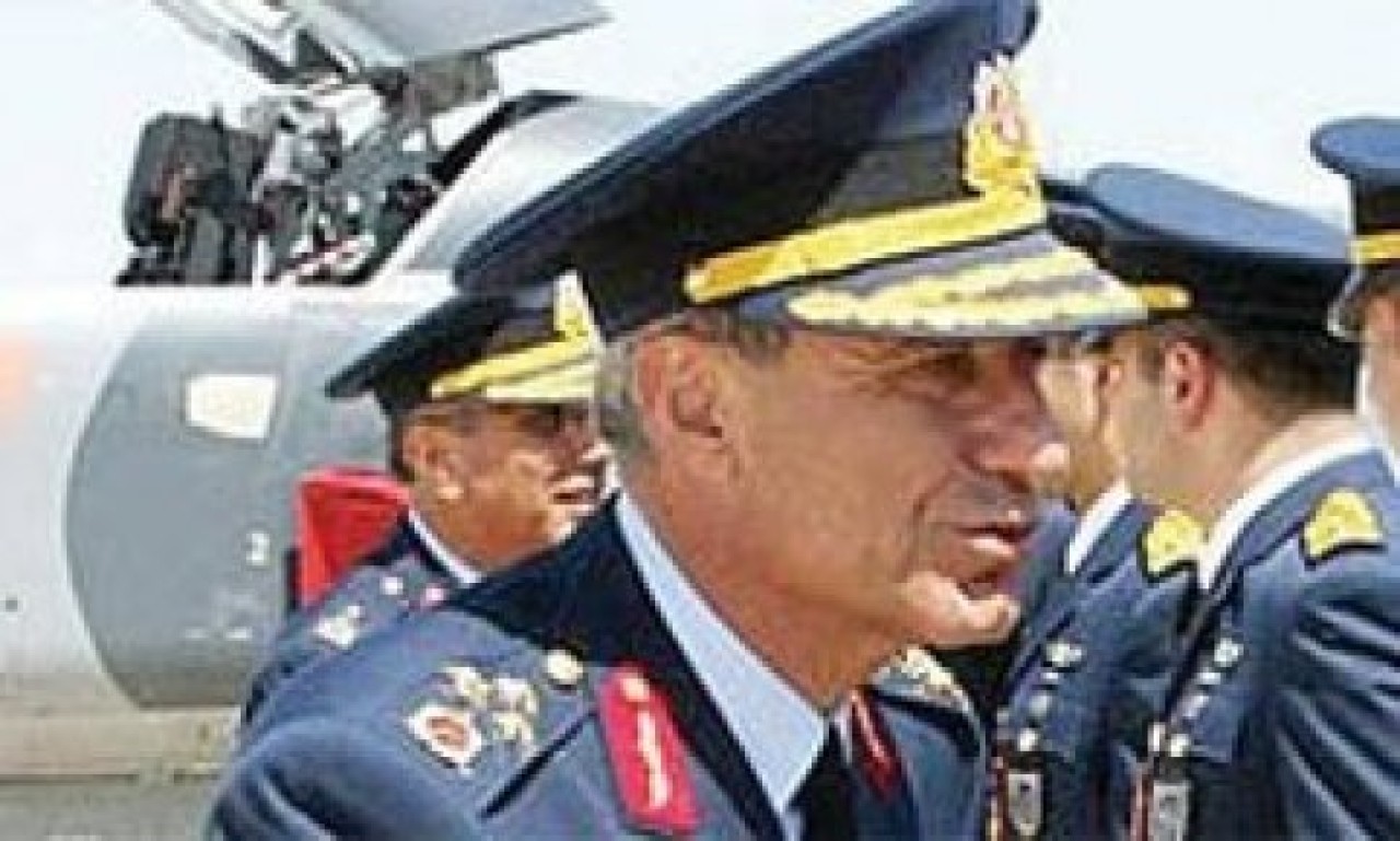 9 komutan ifadede tatbikatlar iptal