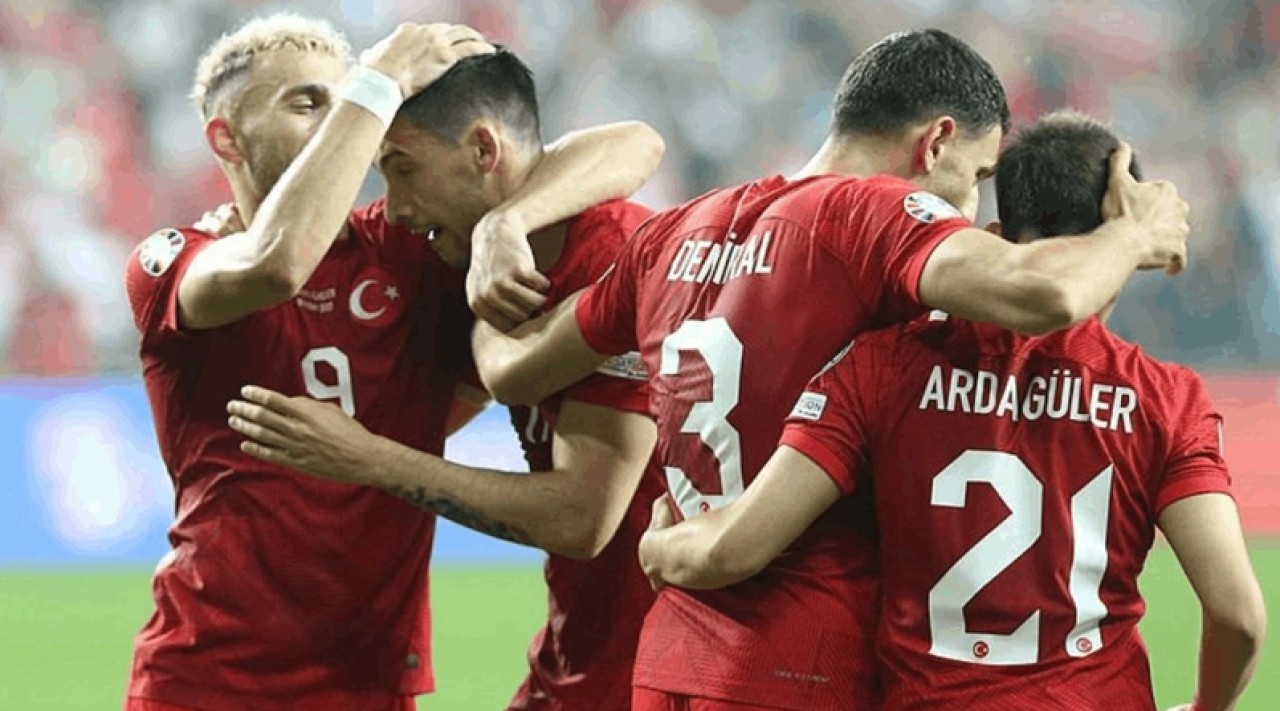 A Milli Futbol Takımı'nda sakatlık değişimi