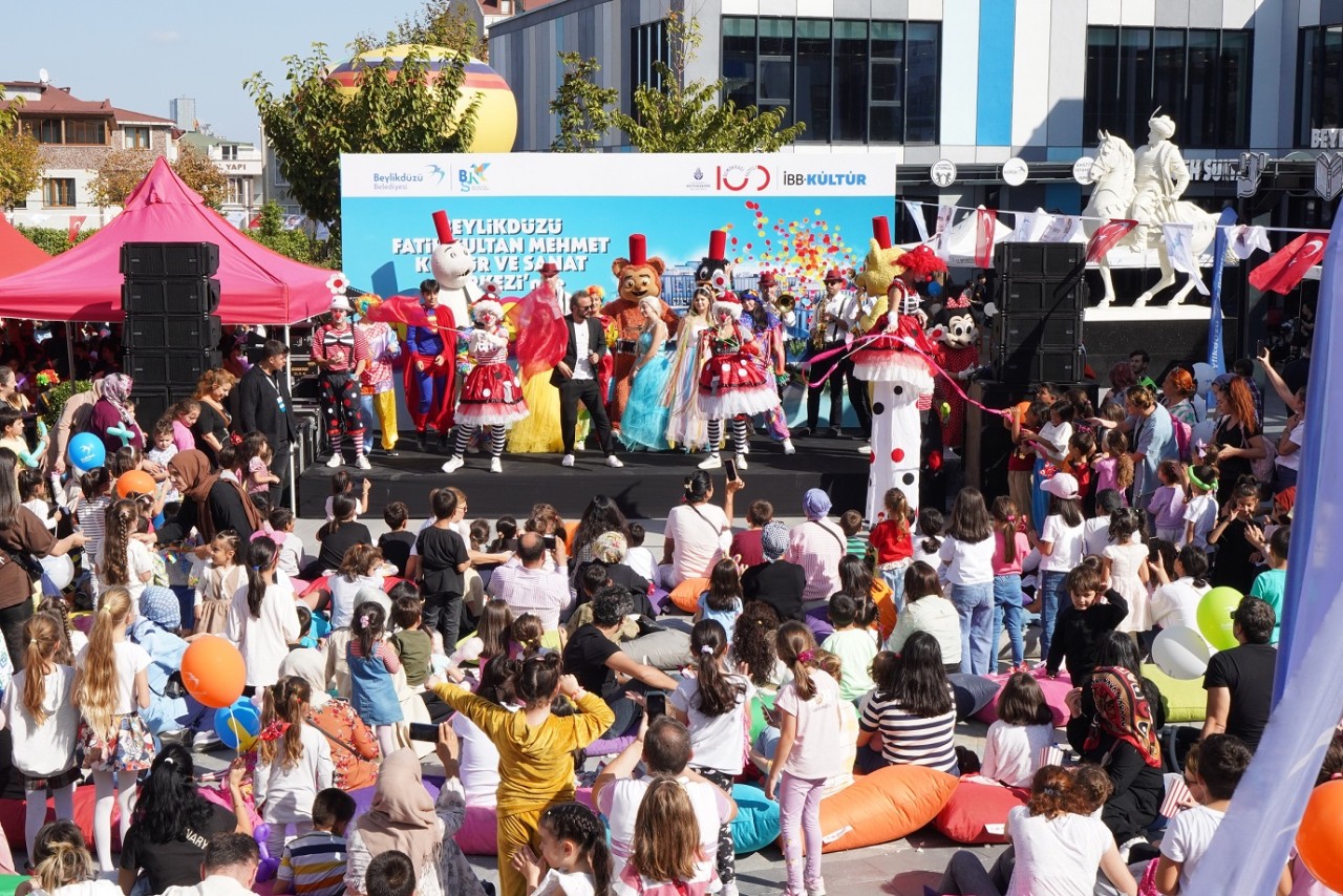 Beylikdüzü şenliklendi