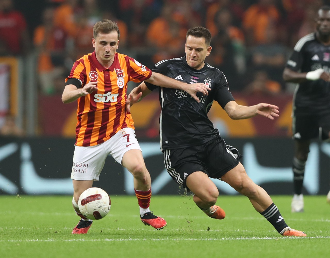 GALATASARAY İSTEDİĞİNİ ALDI!