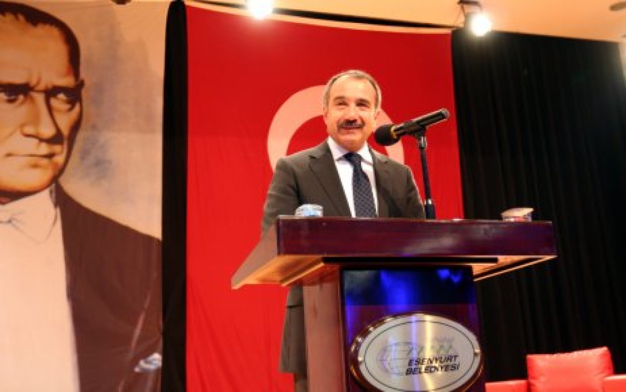 Meslek altın bileziktir