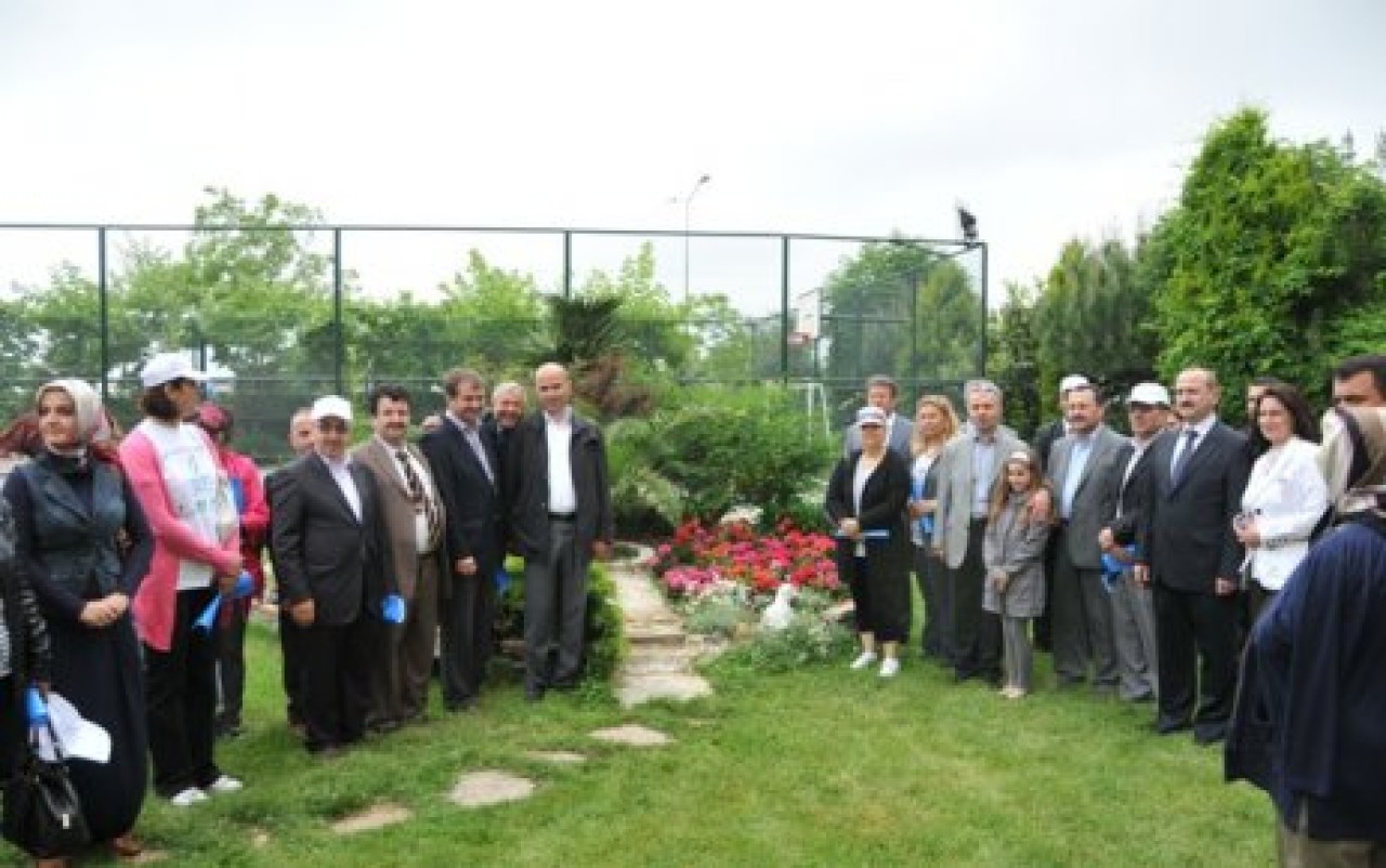 Biribirinden güzel BAHÇELER !