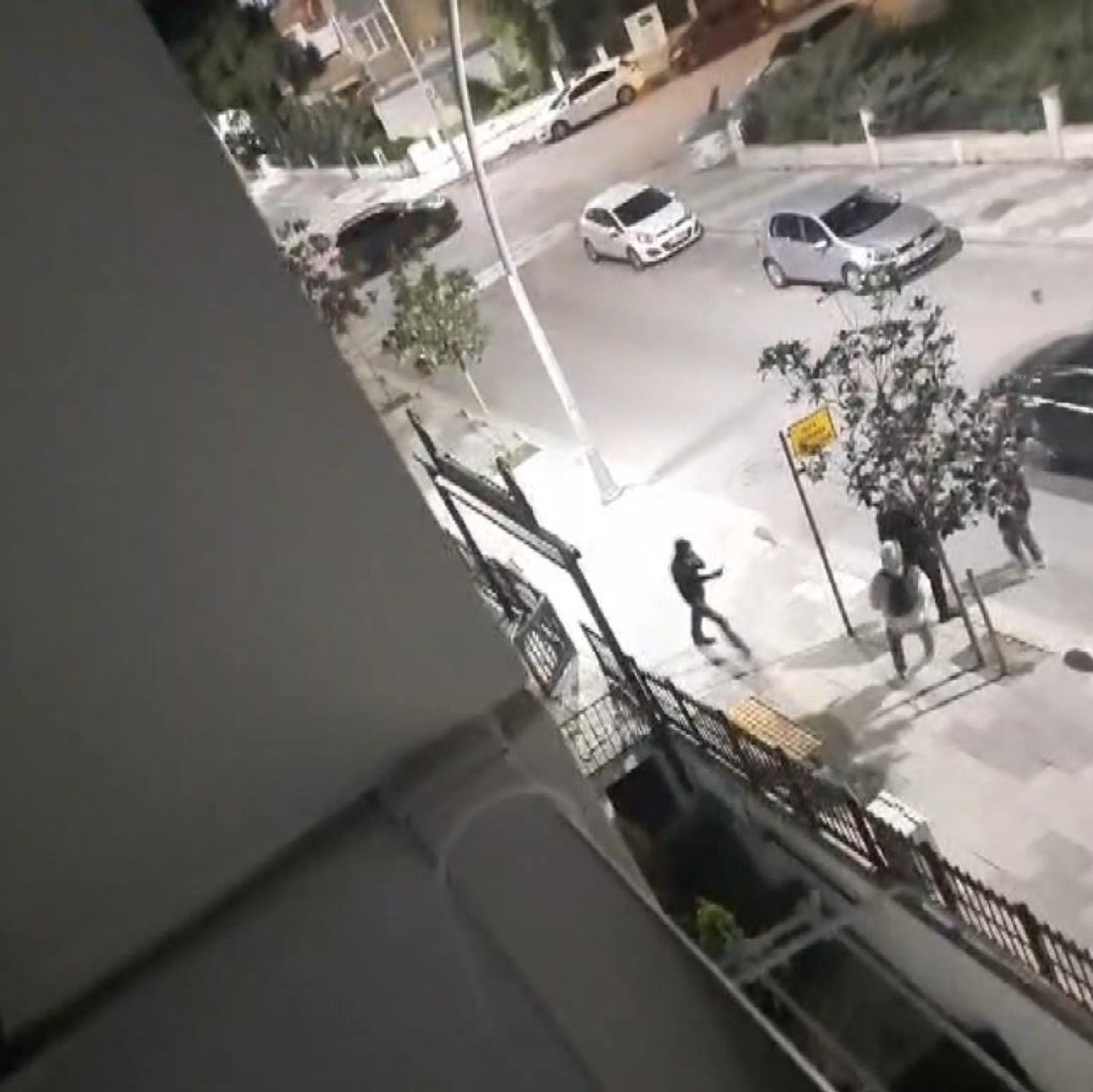 Pala ile saldırdı!