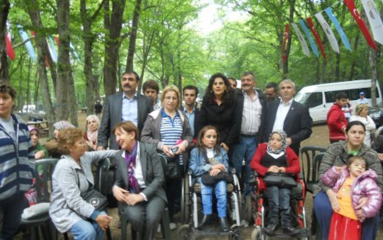 Angel Margrit engel tanımıyor.