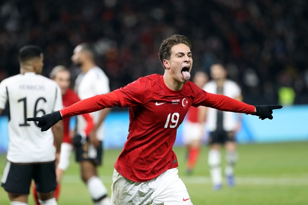 Fenerbahçe yerli istiyor