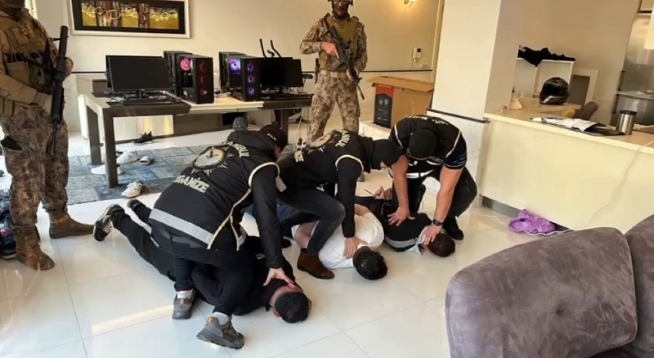 Yol Yemezler Çetesi'ne baskın!