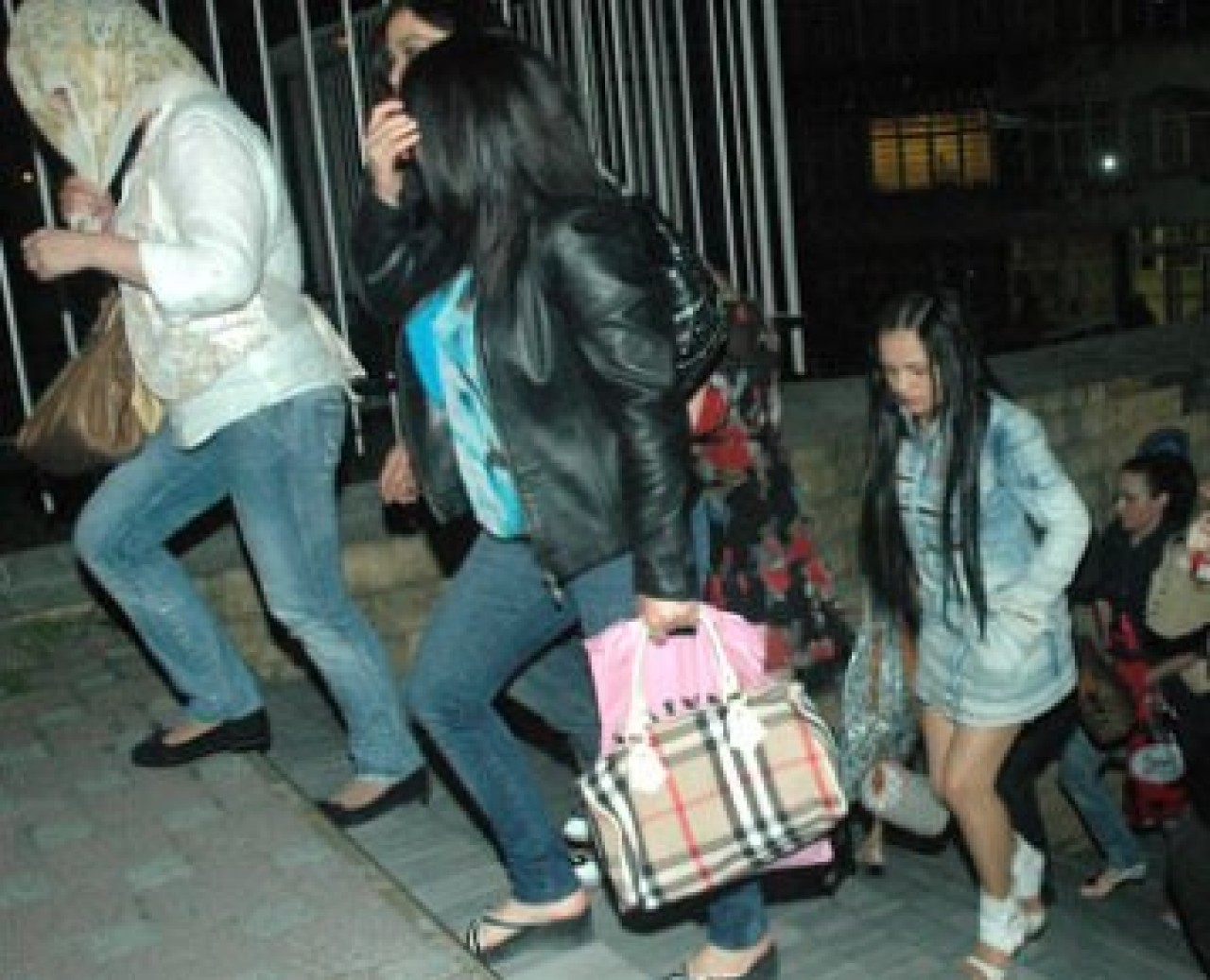 Labirent gibi disko polisleri şaşırttı