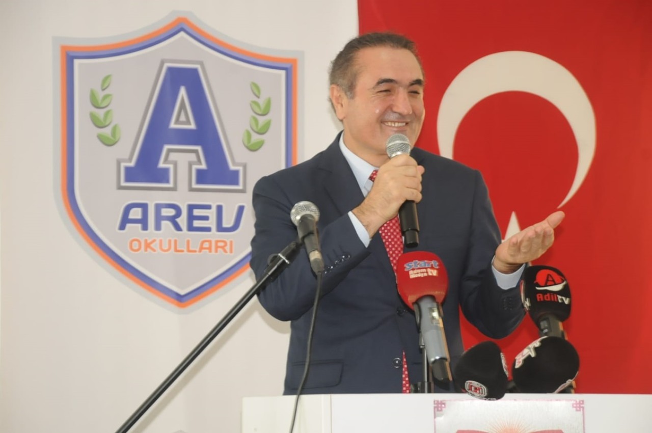 BÜTÜN HAYATIMI İLÇEME ADADIM!