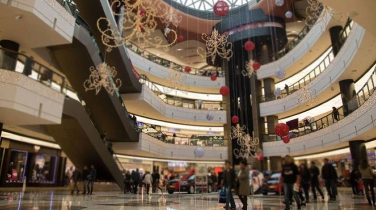 İstanbul'da AVM'de intihar girişimi: "Açım, çocuklarım aç"