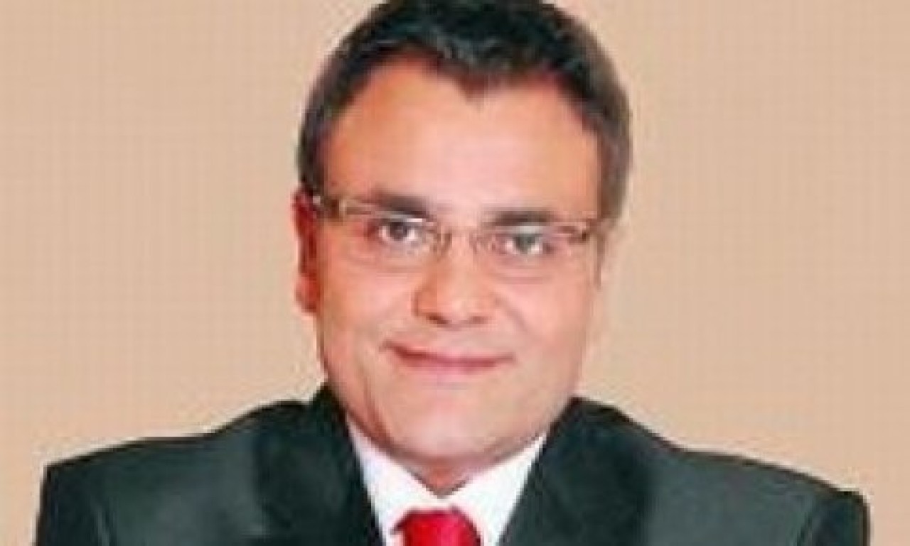 “Bildiğin düşüyorduk”