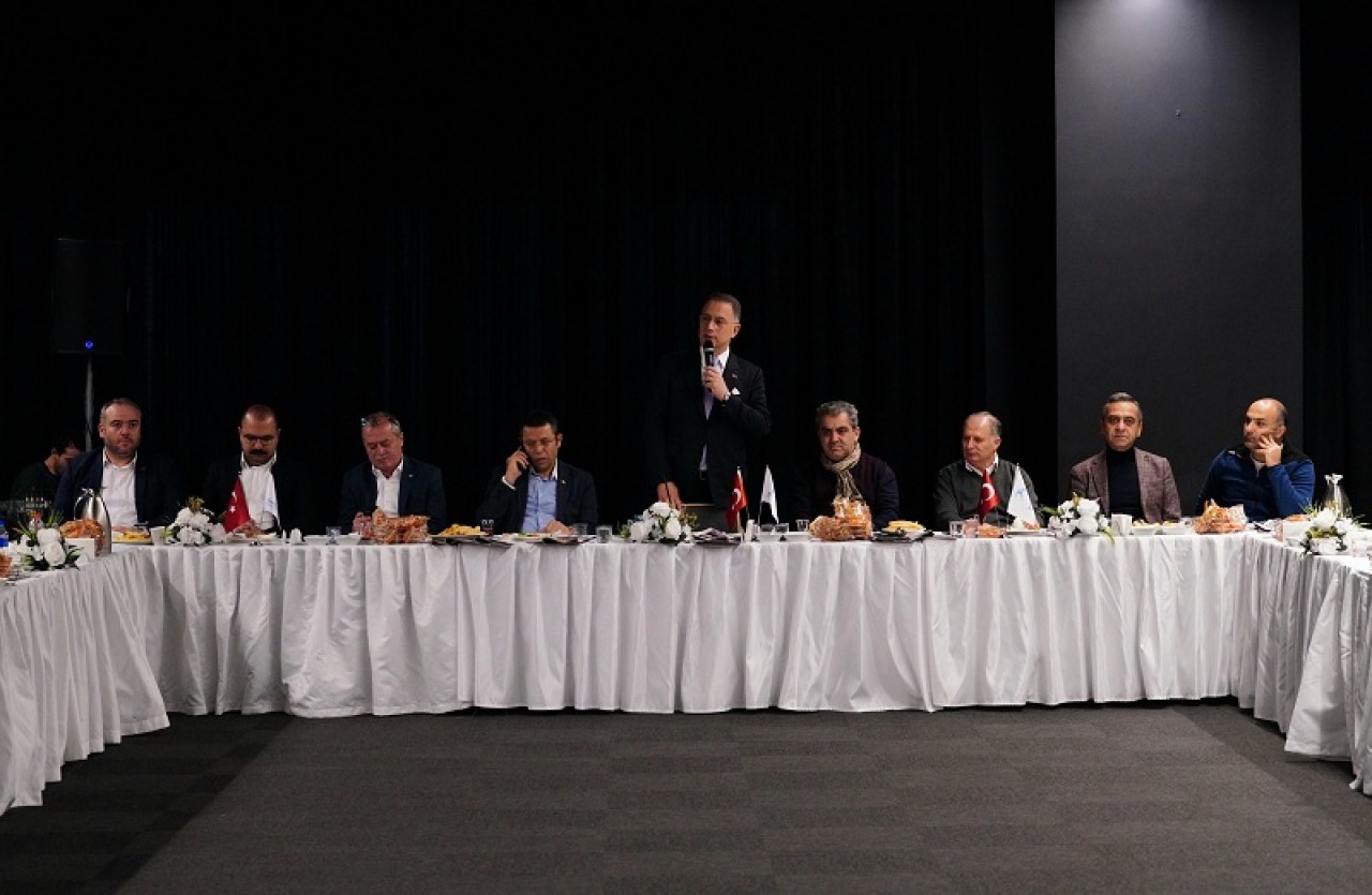 BAŞKAN ÇALIK BASIN EMEKÇİLERİYLE BİR ARAYA GELDİ