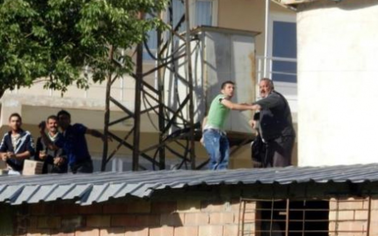 Bu da oldu...BDP'liler askerden yardım istedi