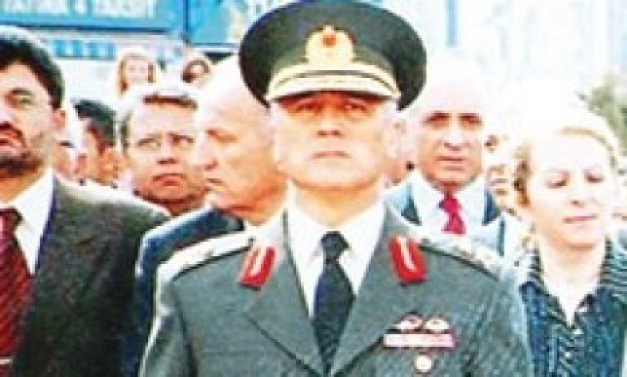 Bunlar salon subayı