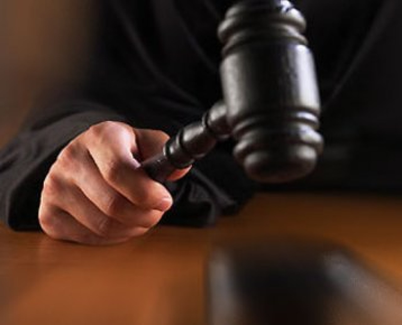 Birbirlerine düştüler