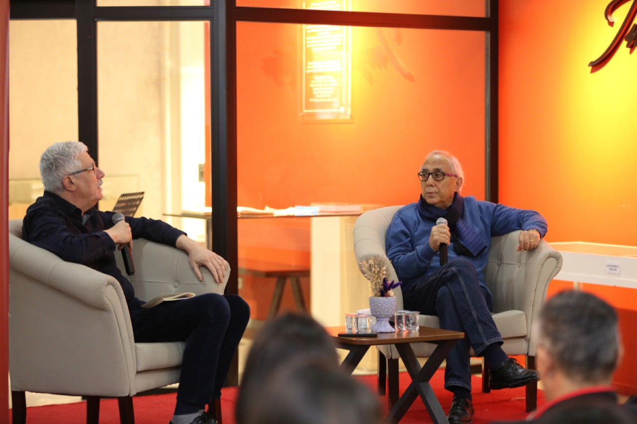 TÜRK ŞİİRİNİN YAŞAYAN EFSANESİ ATAOL BEHRAMOĞLU, KÜÇÜKÇEKMECE’DE