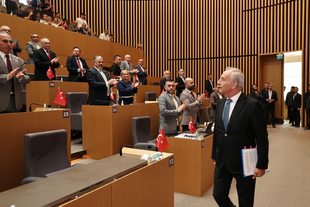 KÜÇÜKÇEKMECE BELEDİYE MECLİSİ’NDE 2023 YILI FAALİYET RAPORU KABUL EDİLDİ