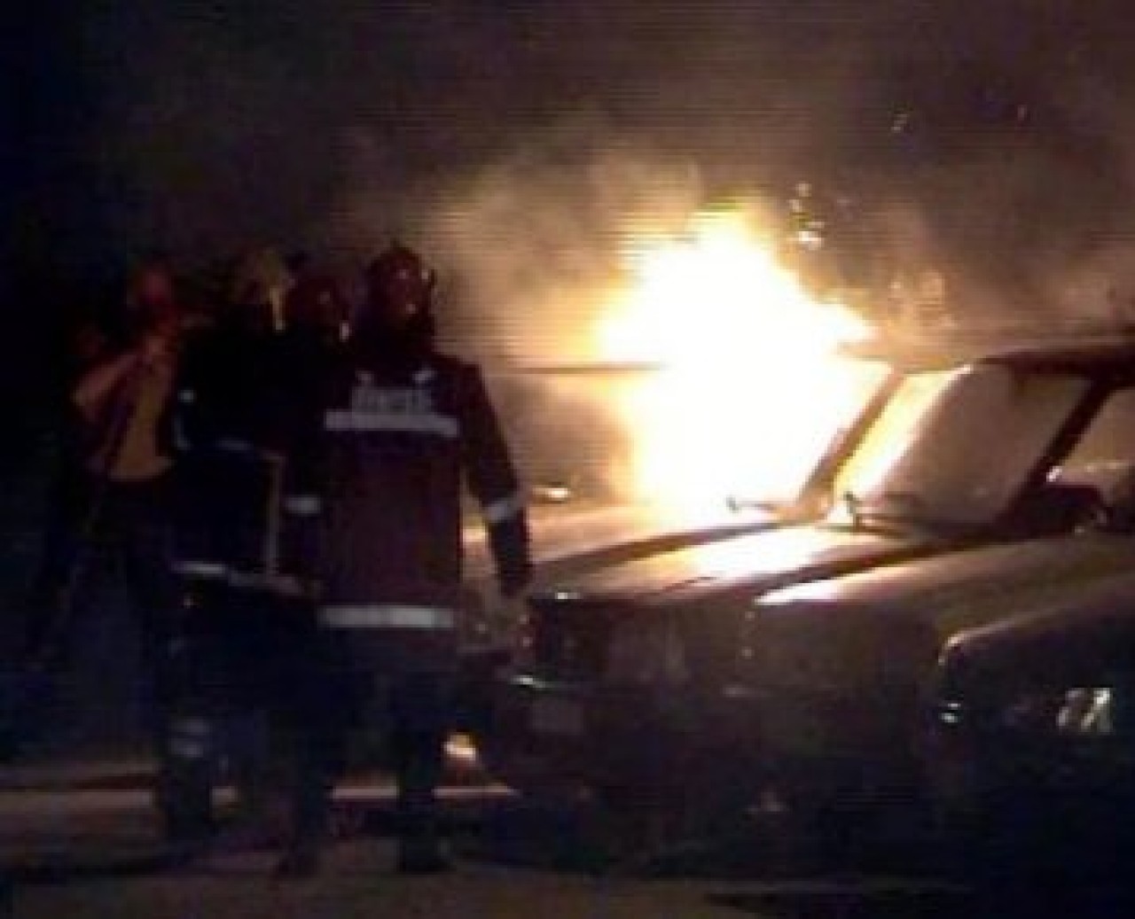 Otogaleri kundaklandı