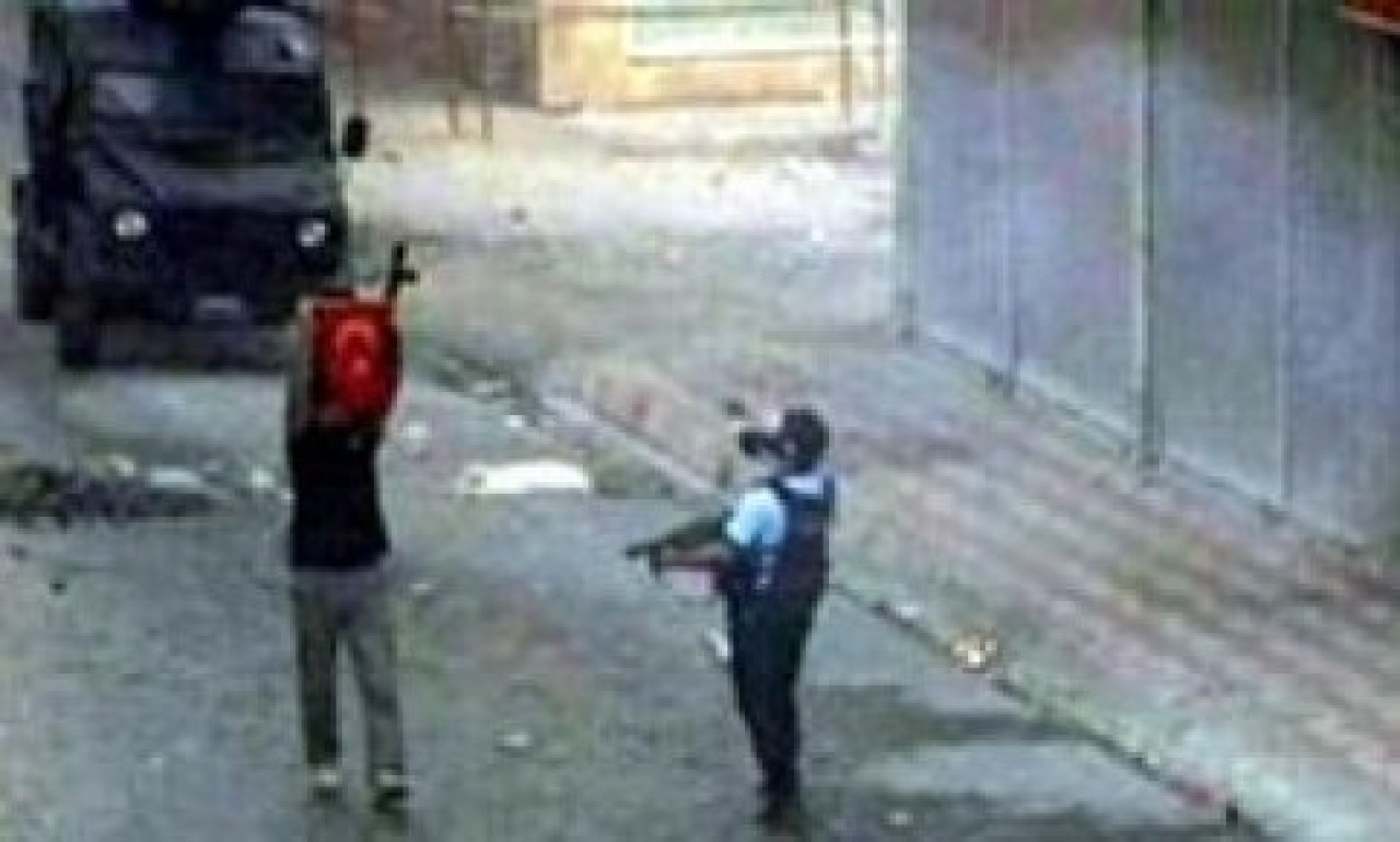 Sokaklar savaş alanına döndü