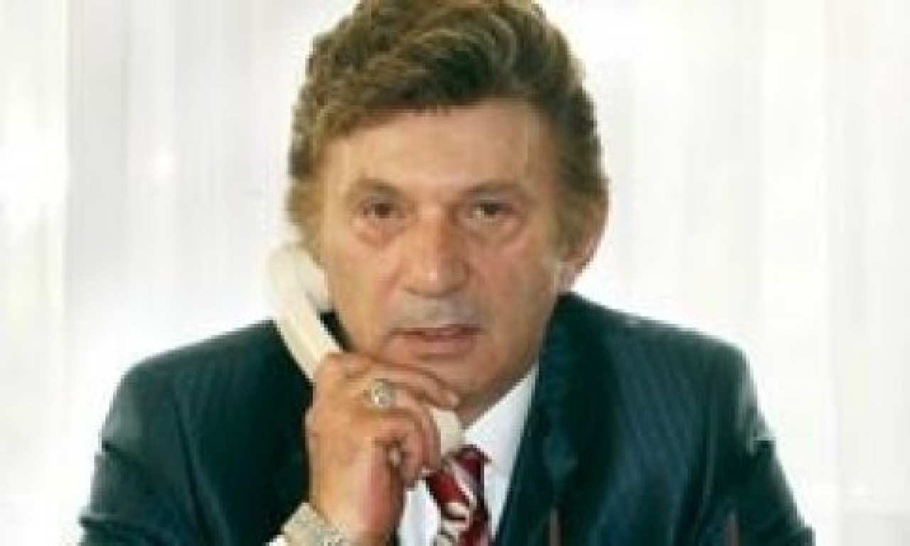 Tavuk gibi yaşamak istesem tanrı beni tavuk yaratırdı