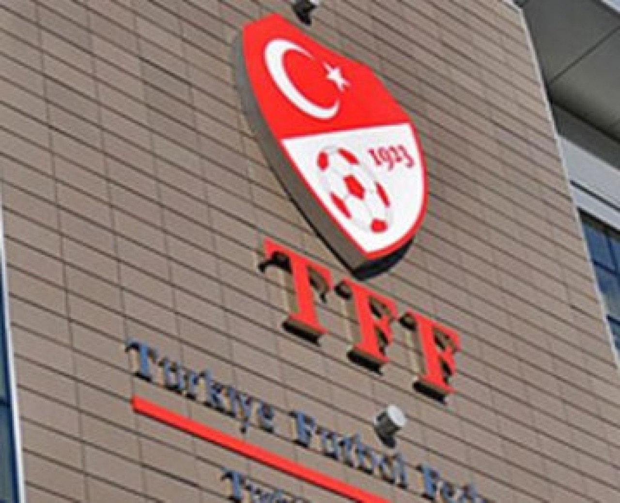 Emniyetten TFF'ye asist