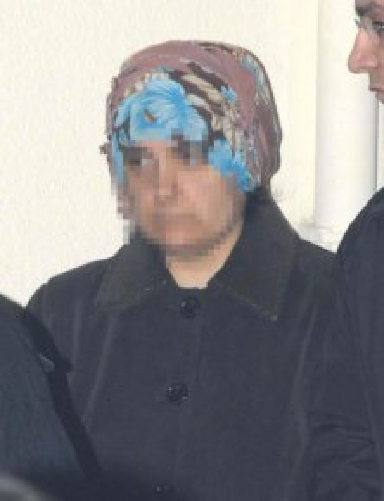 Sevgilisiyle buluşmak için babasını yakmış